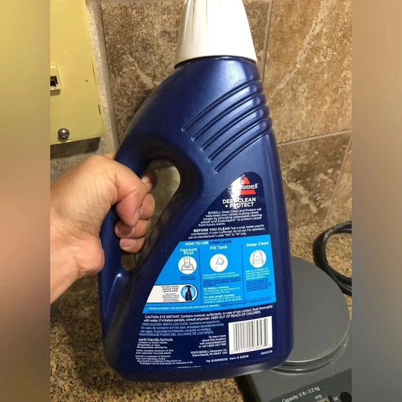 BISSELL DEEP CLEAN SCOTCHGUARD CARPET CLEANER OLDER FORMULA - Picture 4 of 4